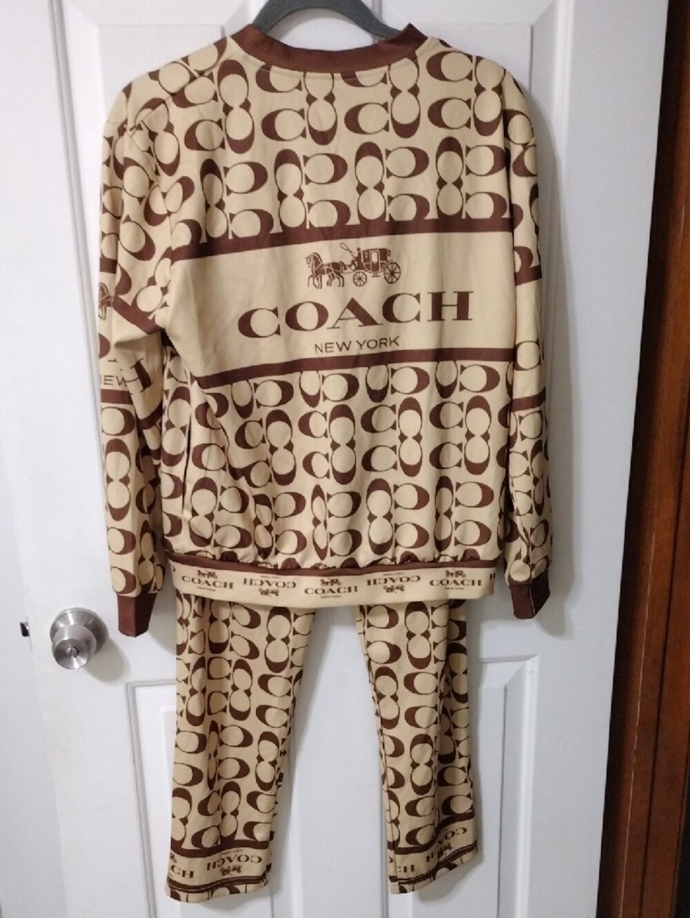 Coach Cream and Brown Signature Logo Pajama Set With Tags Hermes Tag - Picture 5 of 8